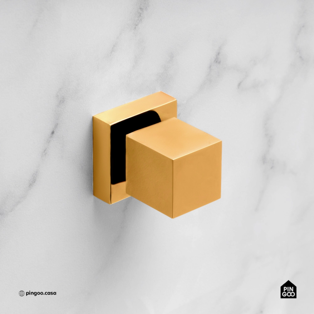 Acabamento de Registro em Metal Quadrado Mearim Dourado