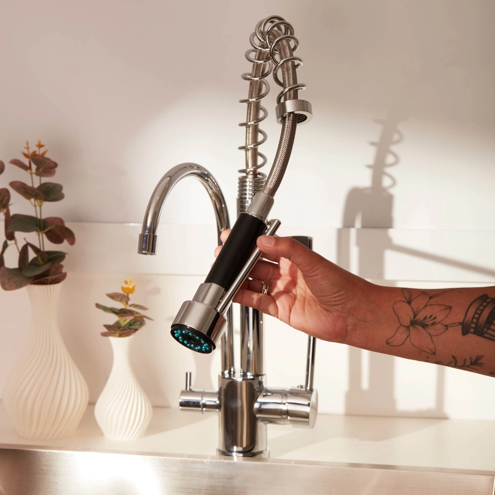 Cuba para Cozinha Terena 44 cm e Torneira Misturador Monocomando Saída para Filtro Carandaí - Prata