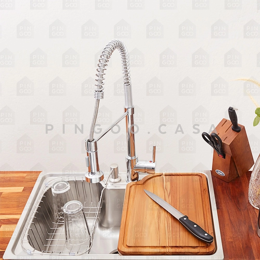 Kit Cuba para Cozinha Gourmet Pia Aço Inox com Acessórios e Tábua de Corte Carajás e Torneira Monocomando Envira Prata