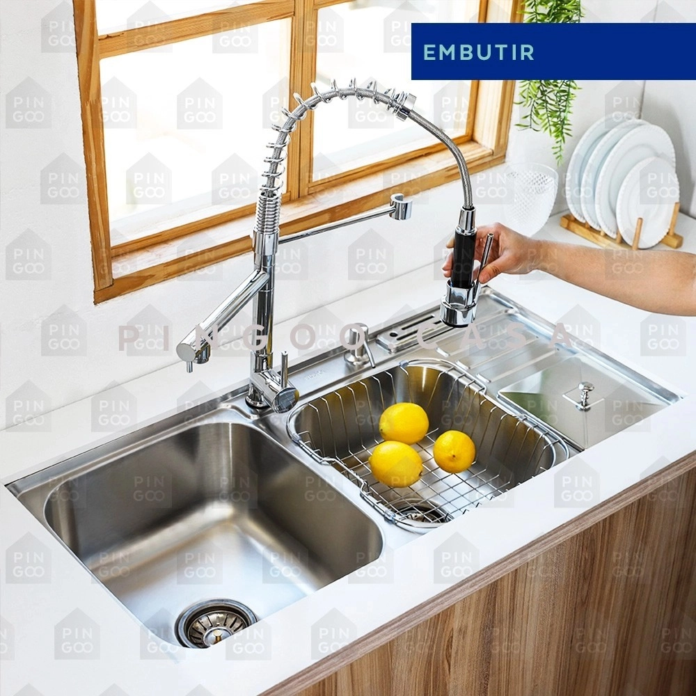 Kit Cuba para Cozinha Pia Dupla em Aço Inox Nukini com Acessórios Lixeira e Tábua de Corte e Torneira Gourmet Munim Prata