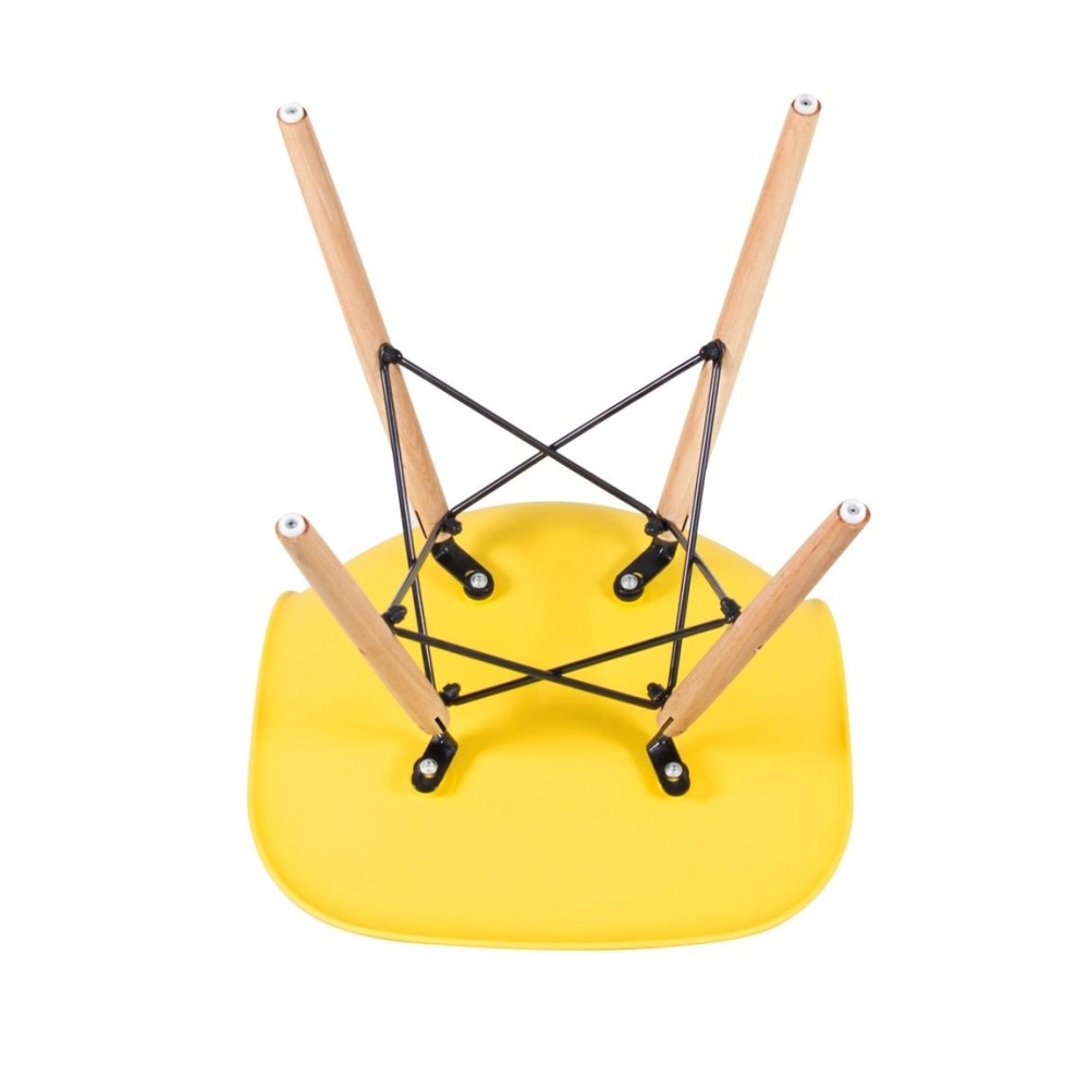 Mesa Eames com tampo de vidro 80 cm + 3 cadeiras Eiffel Dsw Amarelo Mesa Eames com tampo de vidro 80 cm + 3 cadeiras Eiffel Dsw Amarelo
