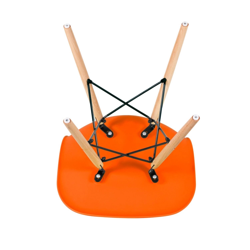 Mesa redonda Eames 70 cm + 4 cadeiras Eiffel DSW - Laranja Mesa redonda Eames 70 cm + 4 cadeiras Eiffel DSW - Laranja
