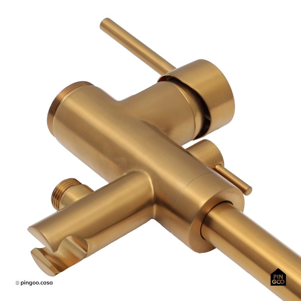 Misturador Monocomando de Piso para Banheira Uraim Dourado Misturador Monocomando de Piso para Banheira Uraim Dourado