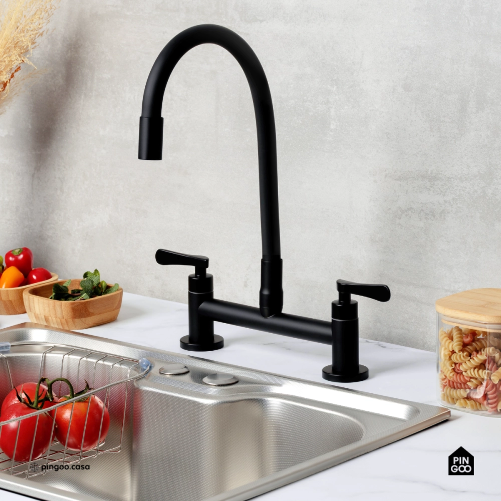 Torneira de cozinha flexivel misturador duplo comando Itaguari Pingoo.casa - Preto