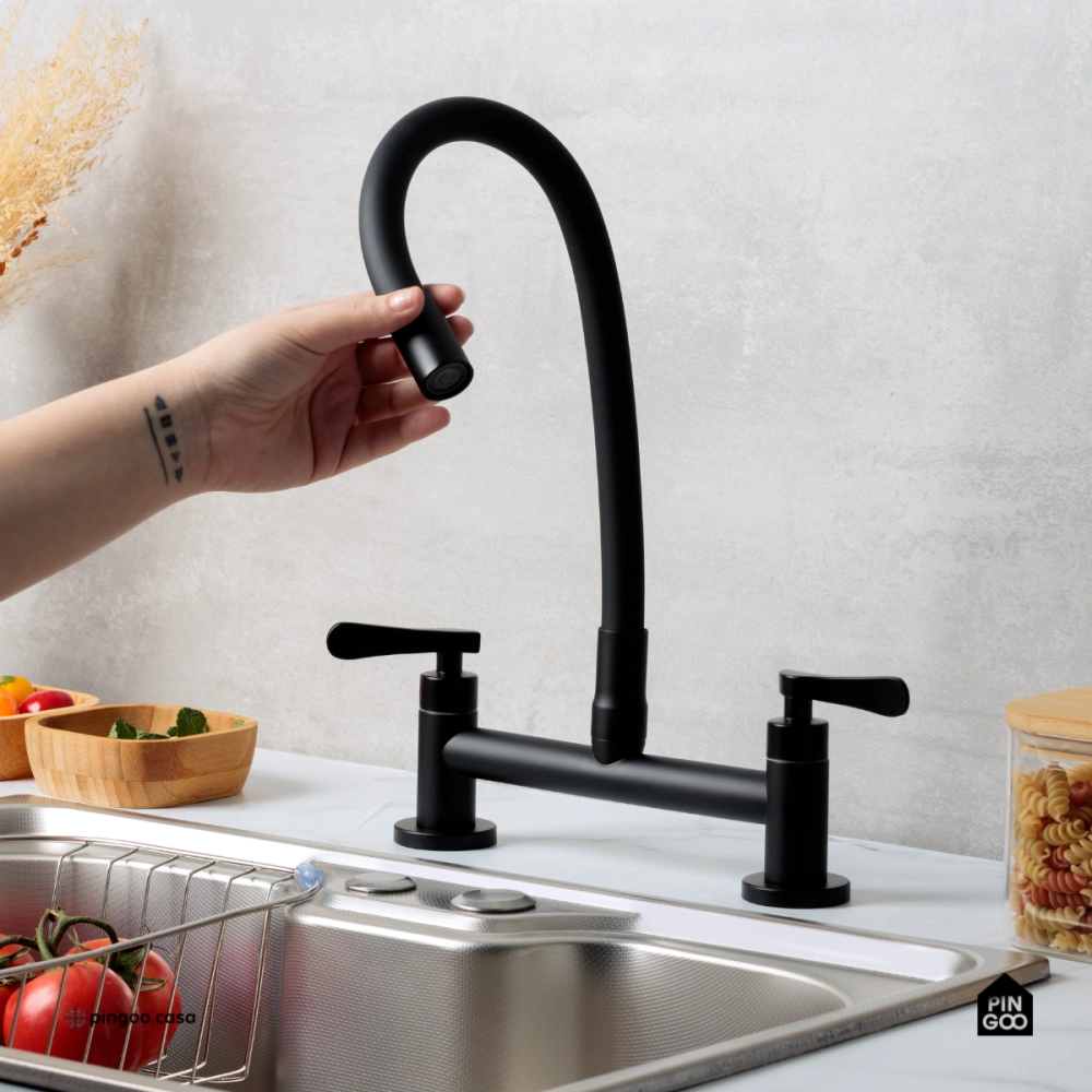 Torneira de cozinha flexivel misturador duplo comando Itaguari Pingoo.casa - Preto