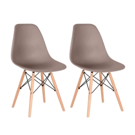 Kit com 2 Cadeiras Charles Eames Eiffel DSW com pés de madeira clara - Fendi