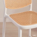 Banqueta alta para bancada Mumbai com assento anatômico 78 cm – Branco