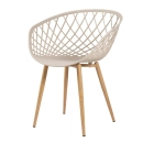 Cadeira de jantar Clarice Nest com design moderno e anatômico - Nude