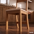 Conjunto Sala de Jantar Mesa Quadrada Marselha com 4 Cadeiras Estofadas Nice Laráz