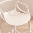 Kit com 2 Banquetas médias para bancada Master Allegra em Polipropileno 66 cm - Creme
